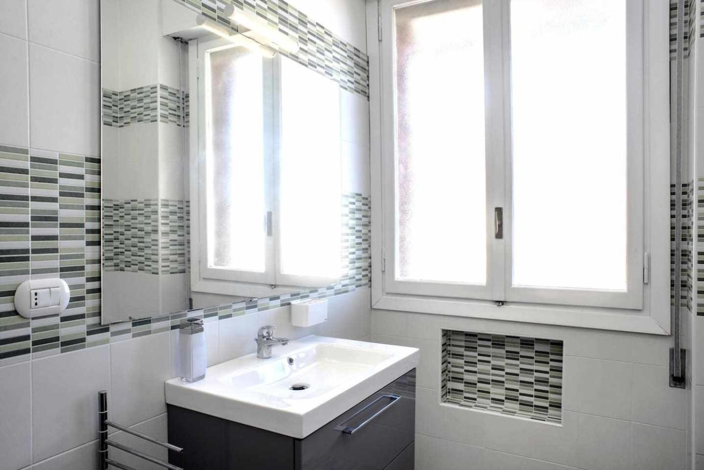 Suite La Montagnola Park 200M Stazione Centrale Bologna Kültér fotó